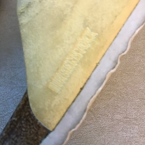 Birkenstock Women’s Yellow Leather 3 Strap Sandals Size 7    (read) - Picture 7 of 16